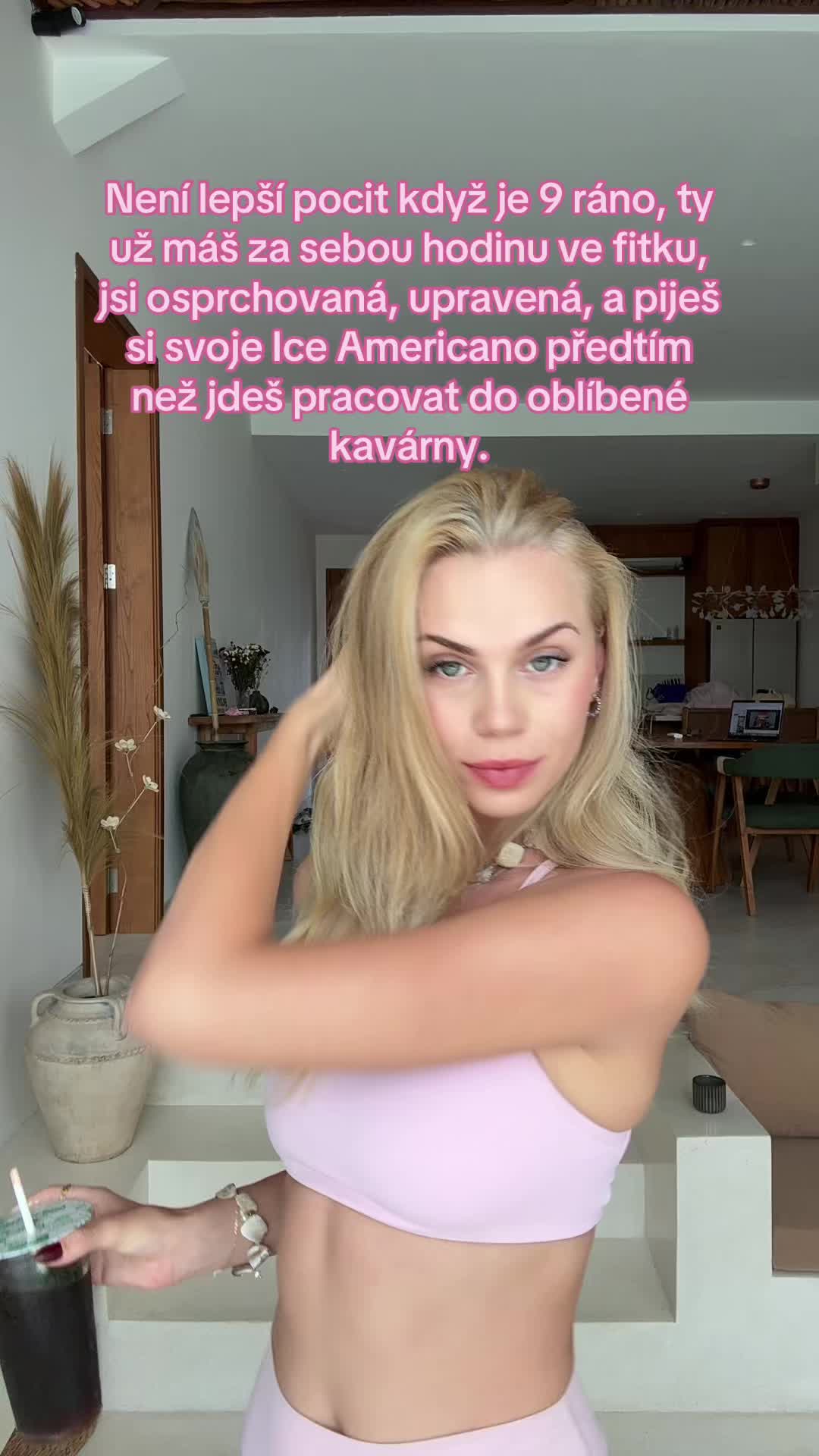 @Anna Belanikova