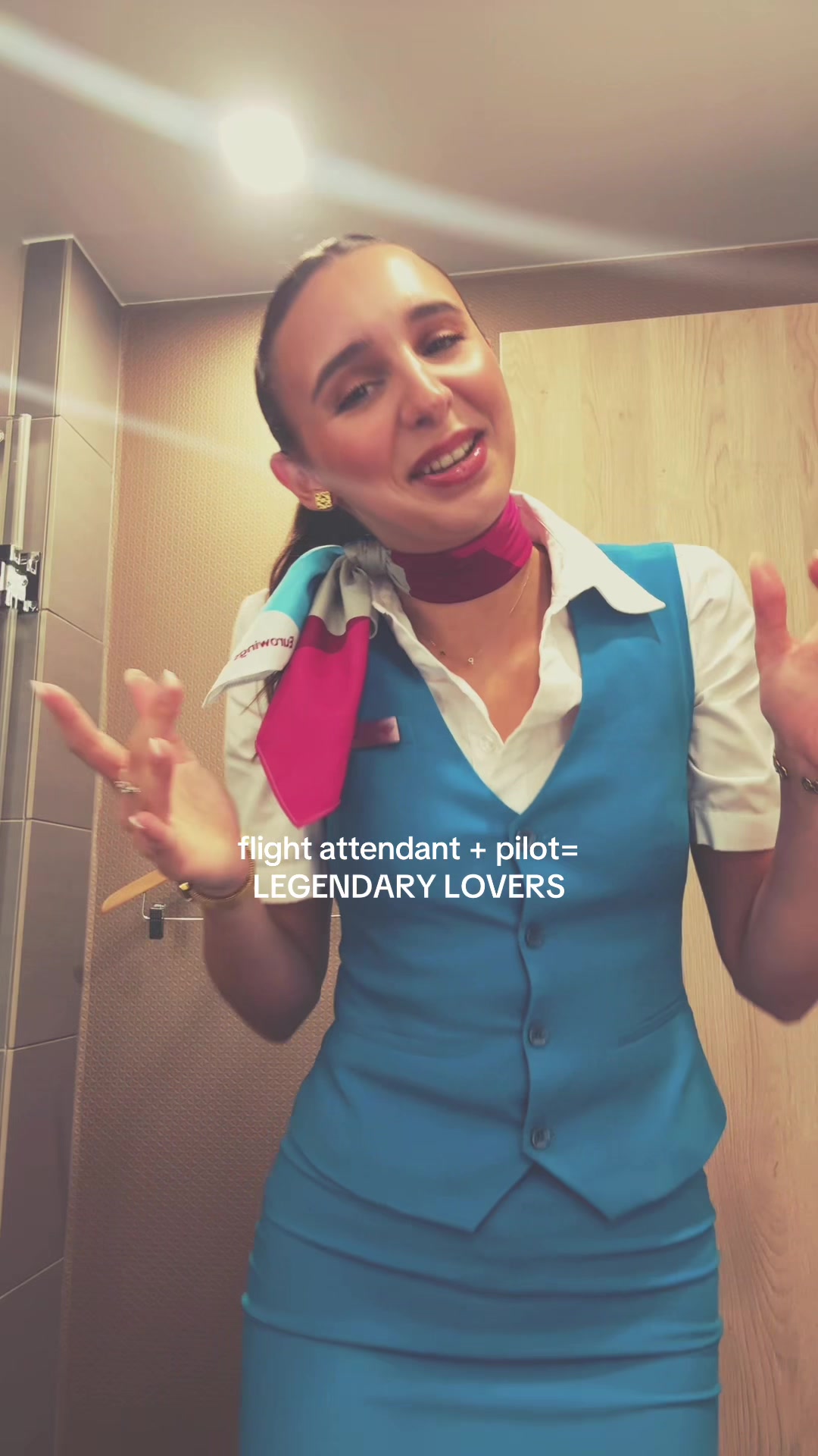 @Jasmine | Flight Attendant