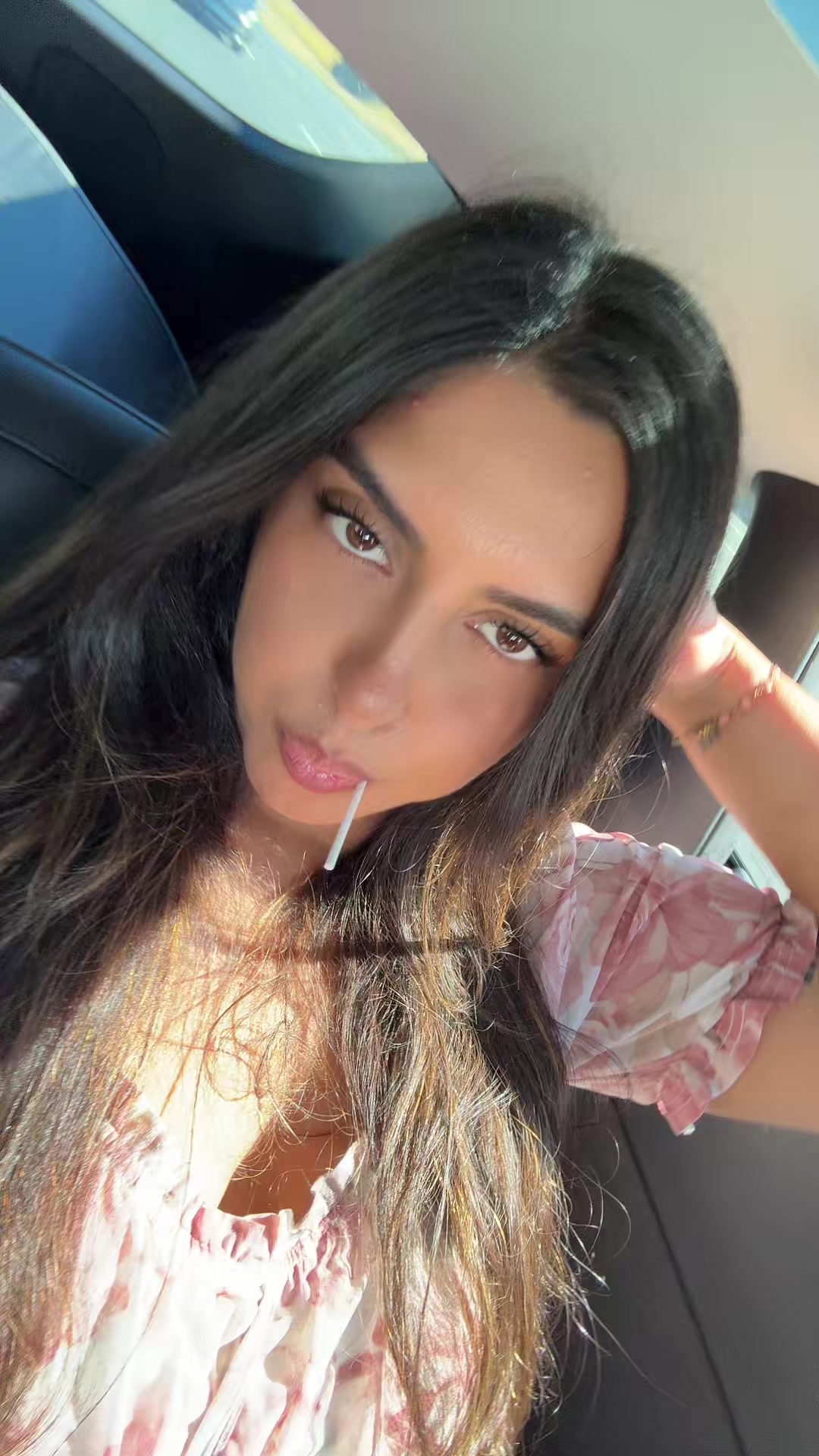 @🪬