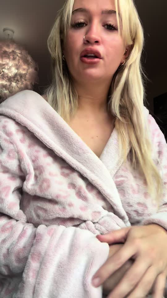 @Official_Elleshaaa