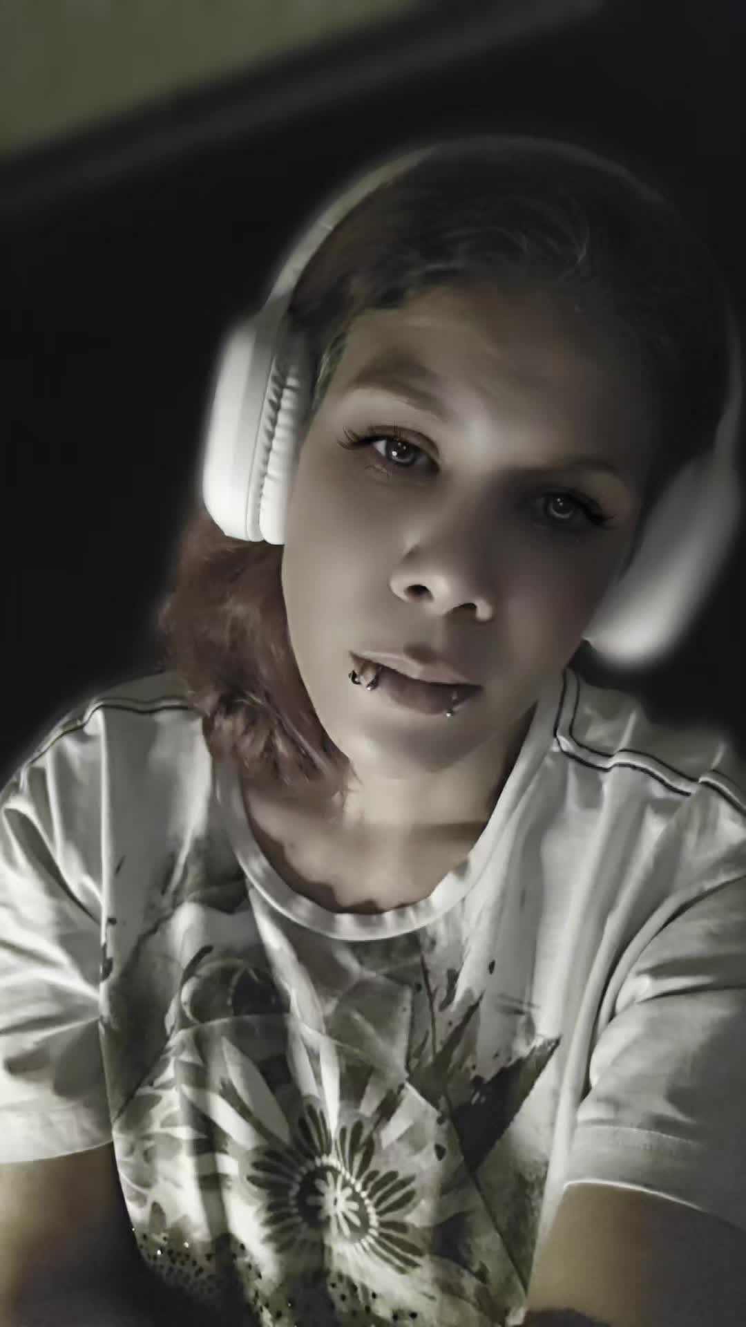 @𝒟ℯ𝓋𝒾𝓁
