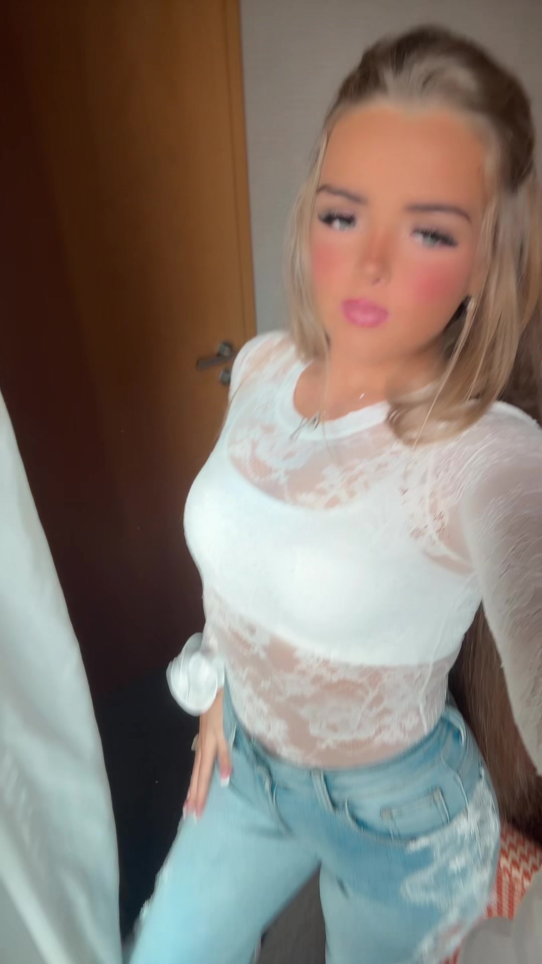@👸🏼
