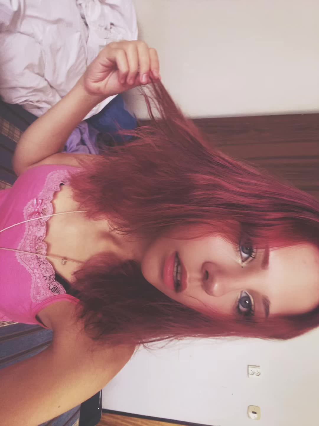 @Nikkiiiw