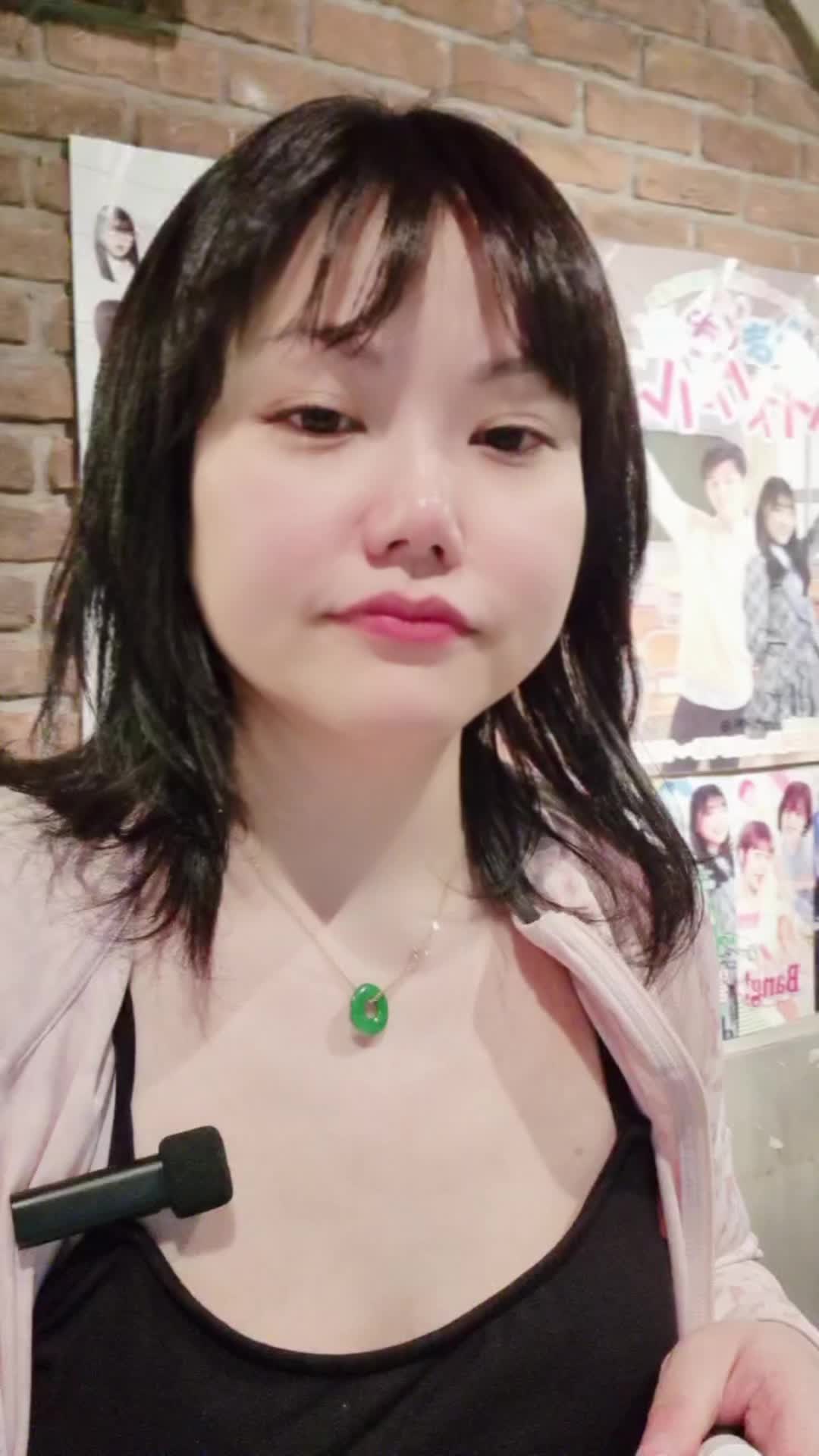 @twitch.tv/ai_chan_bot