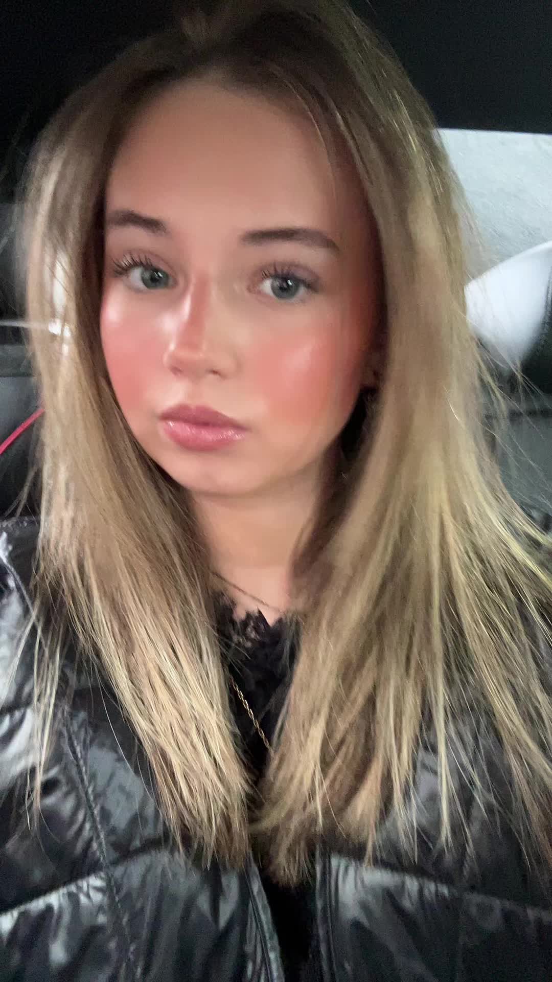 @Minnah🐝