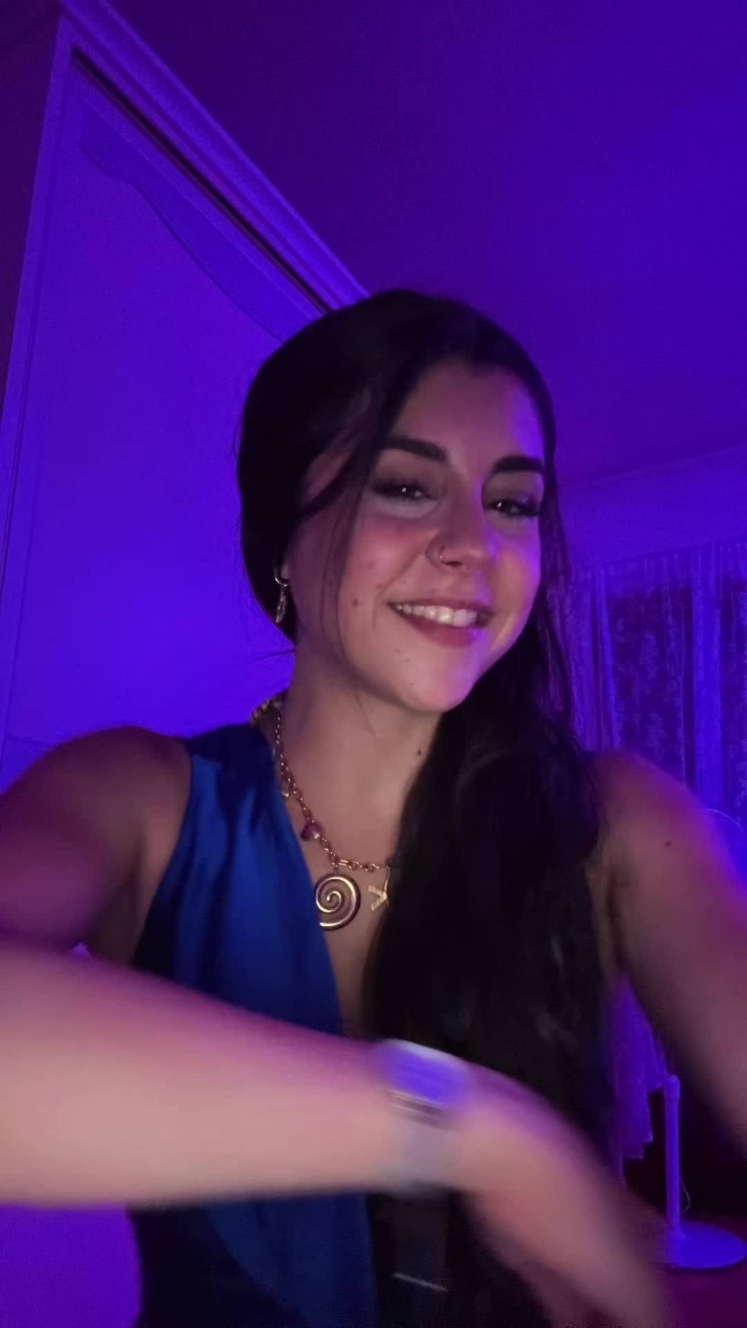 @𝐴𝑟𝑦