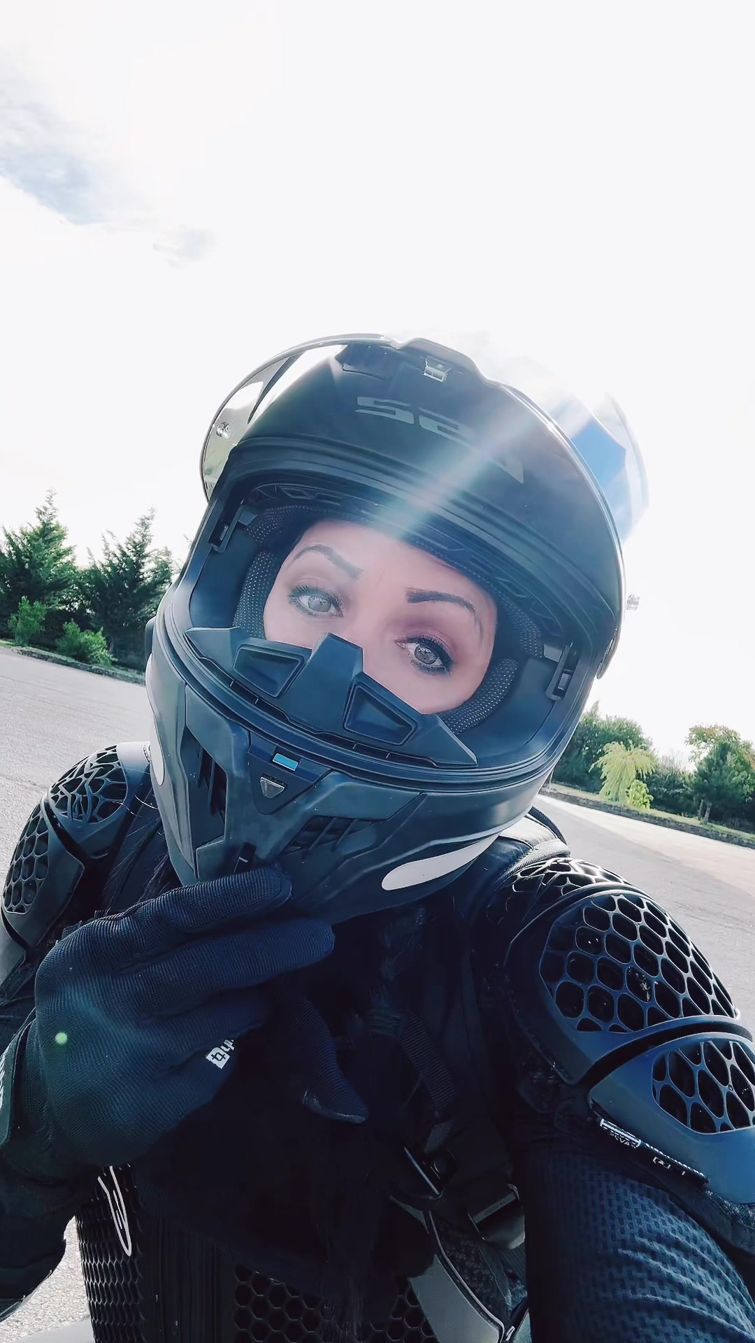 @Nell On Road ✌🏼🌹🏍️