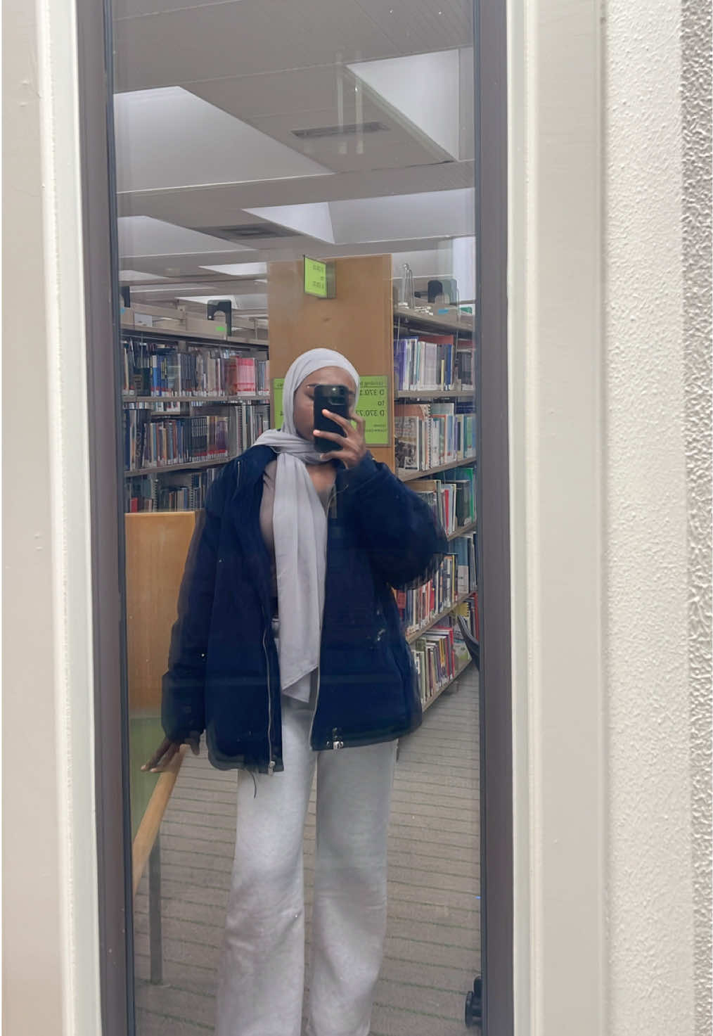 @eeysal_