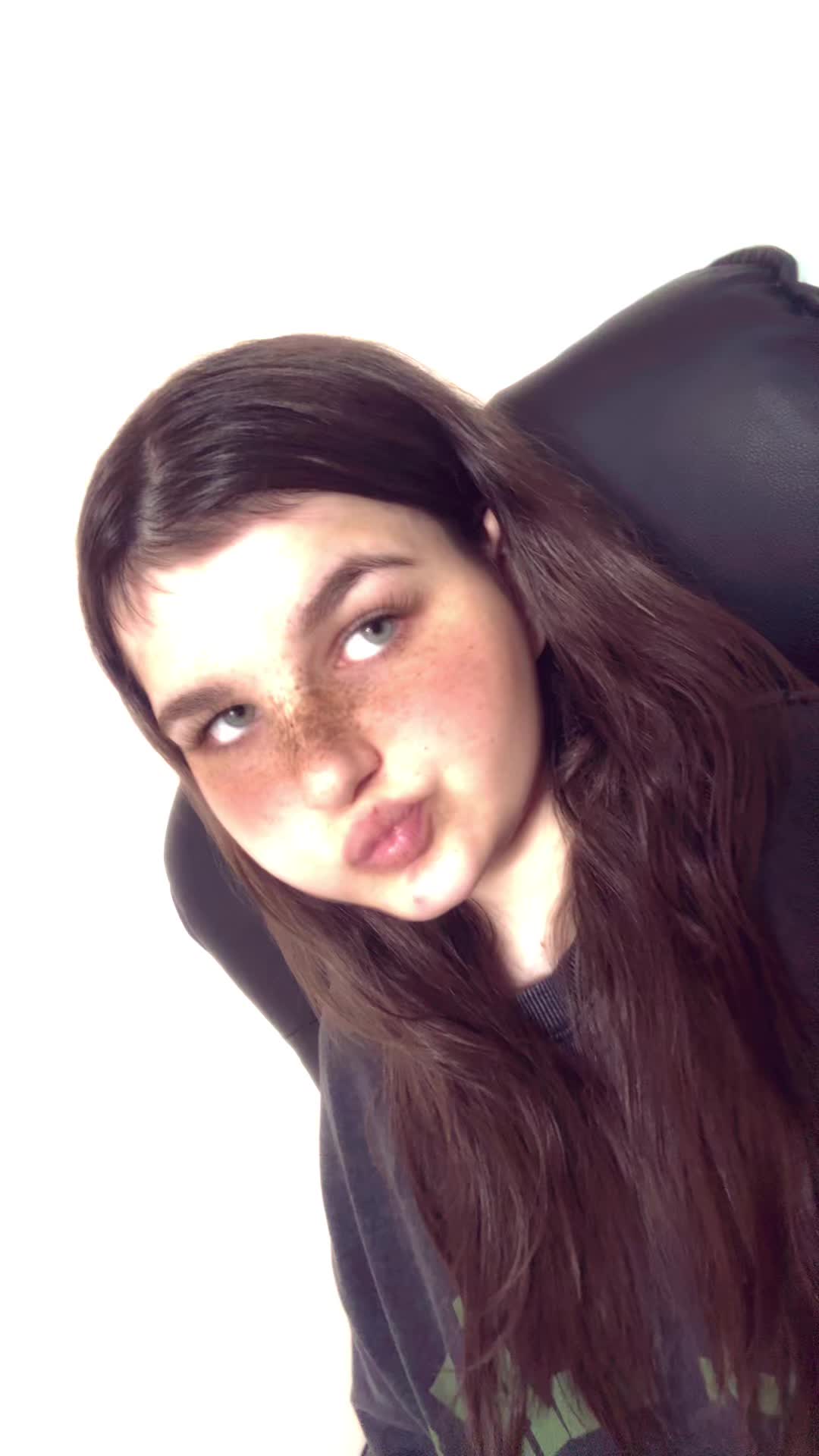 @Ell🦋🫶🏻