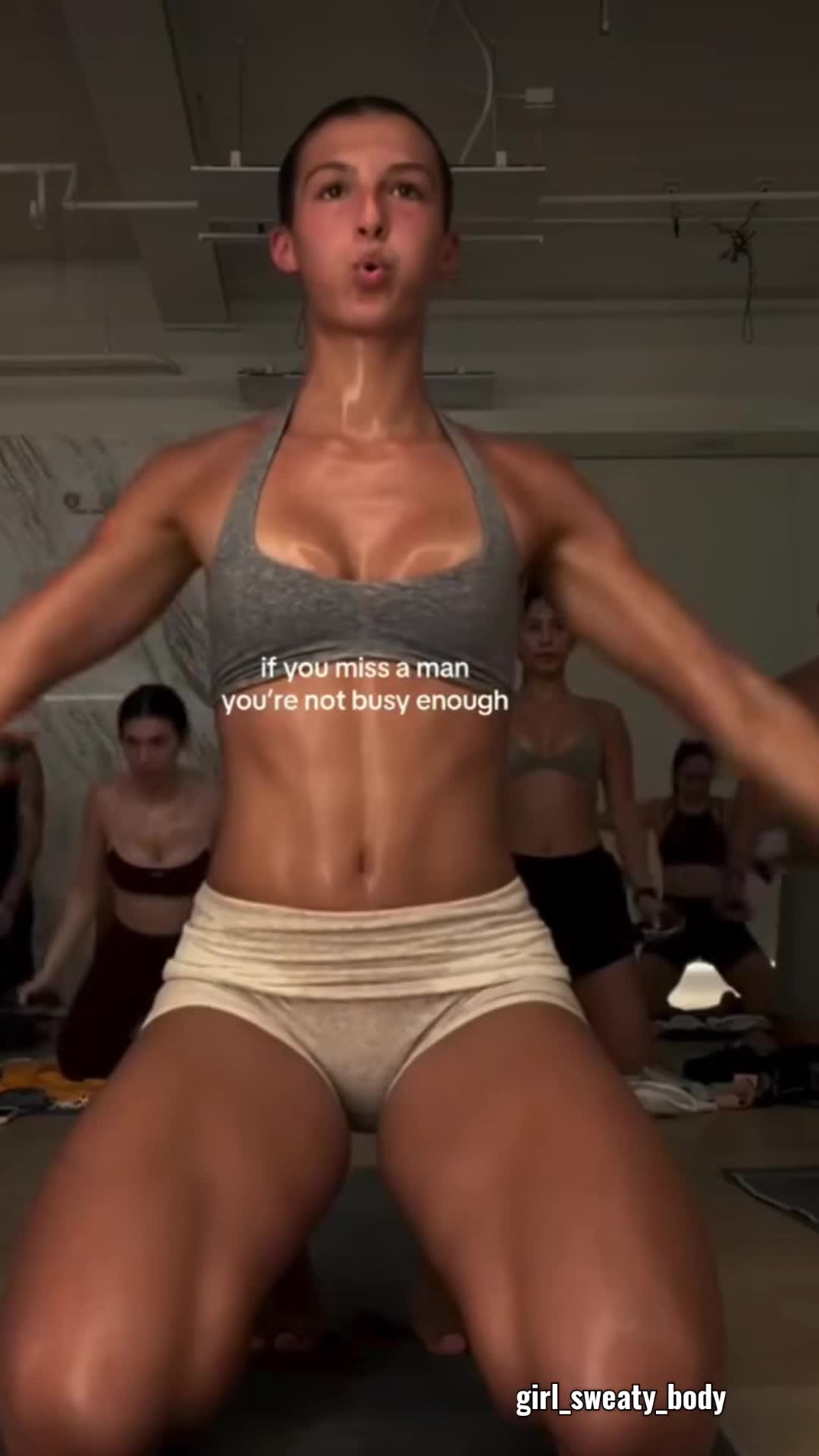 @girl_sweaty_body