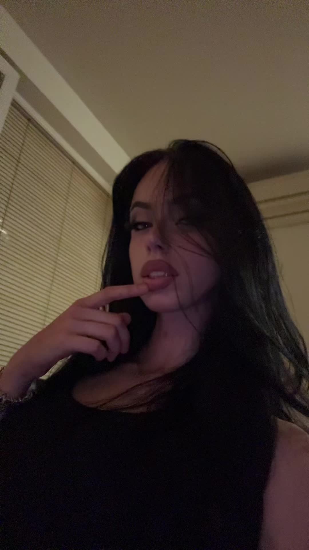 @Victoria ✨