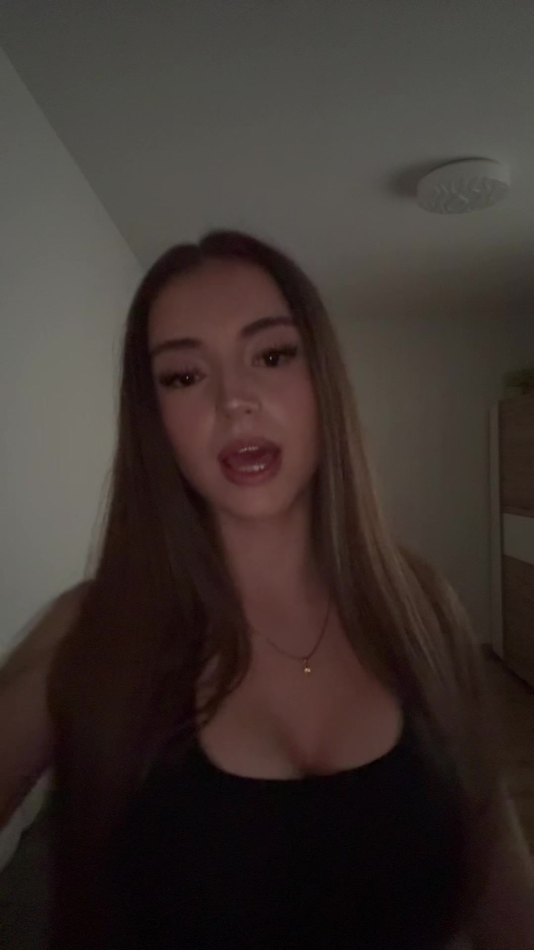 @⠀