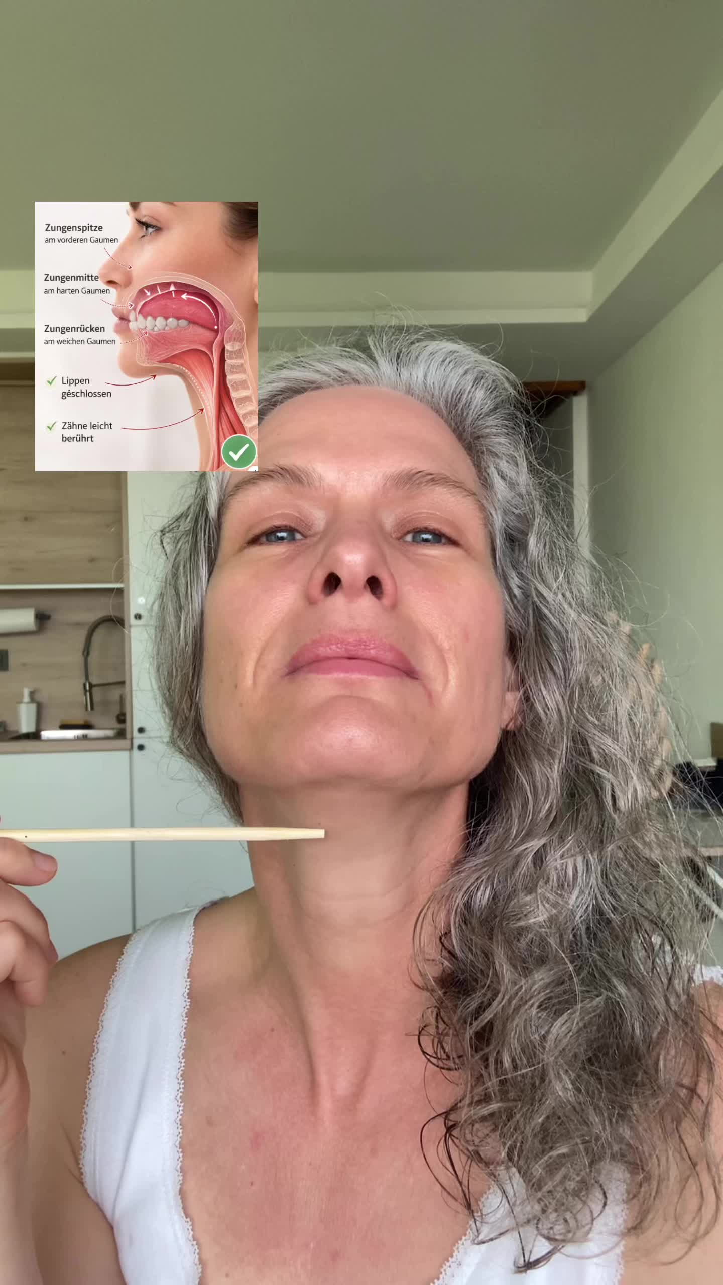 @ninaschennach_faceyoga