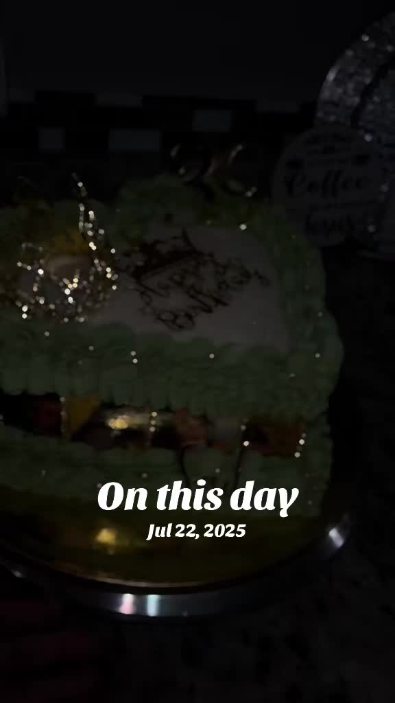 @Cake Lady 🎂 | Lo 🖤