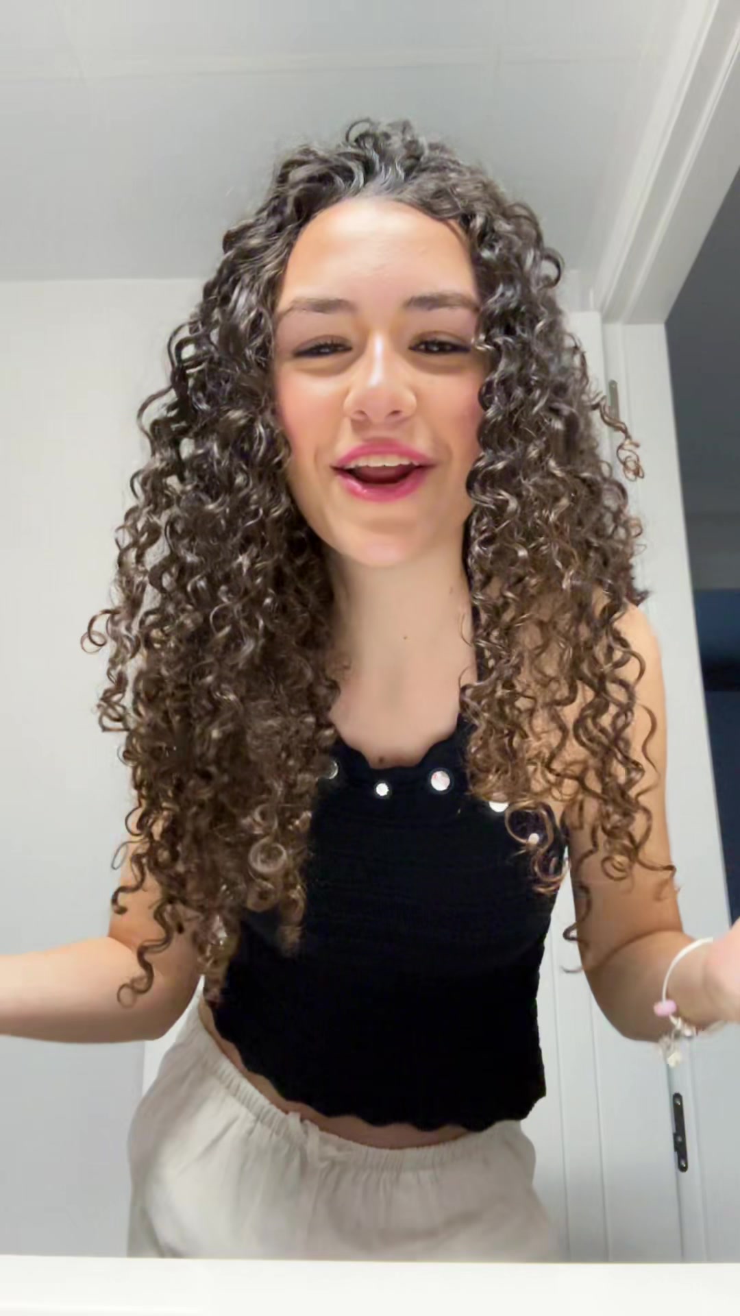 @curly 𝑔𝑖𝑟𝑙٭