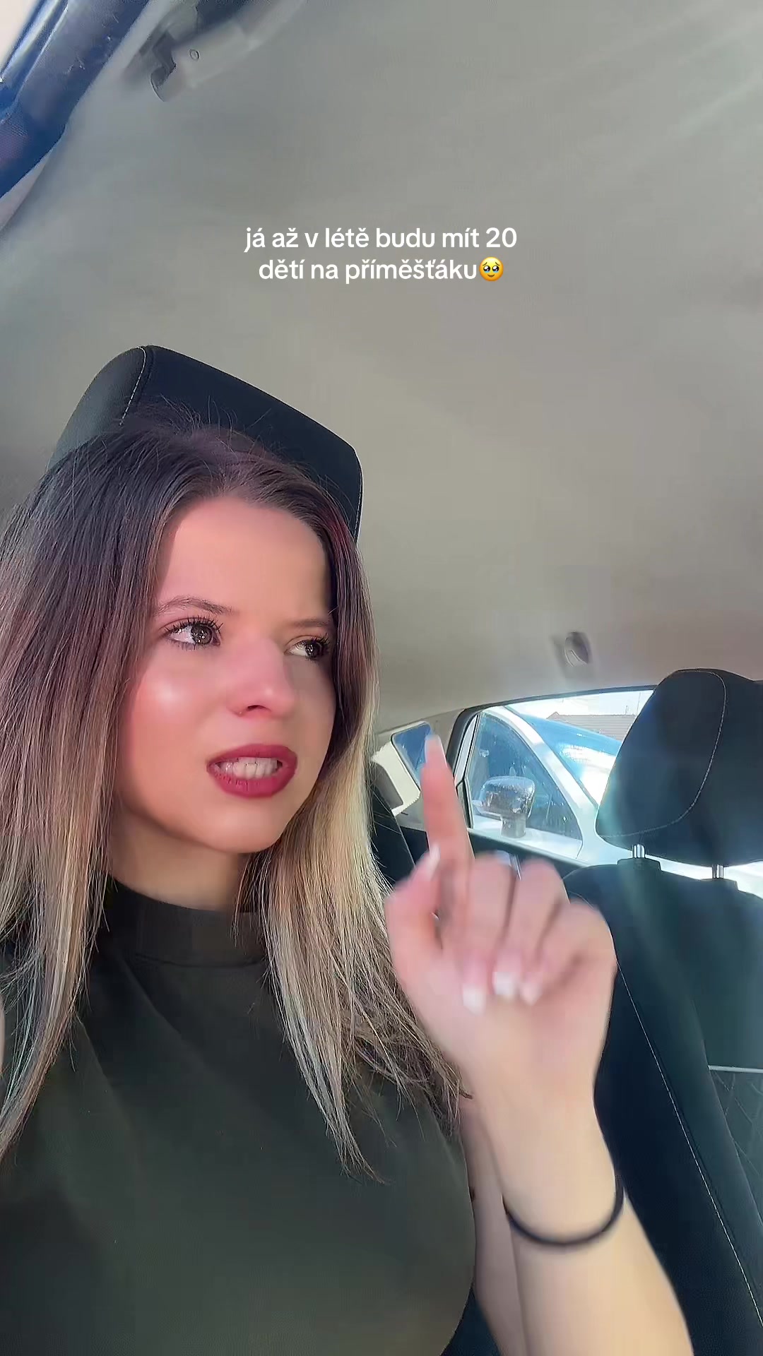 @KIKI ULRICHOVÁ