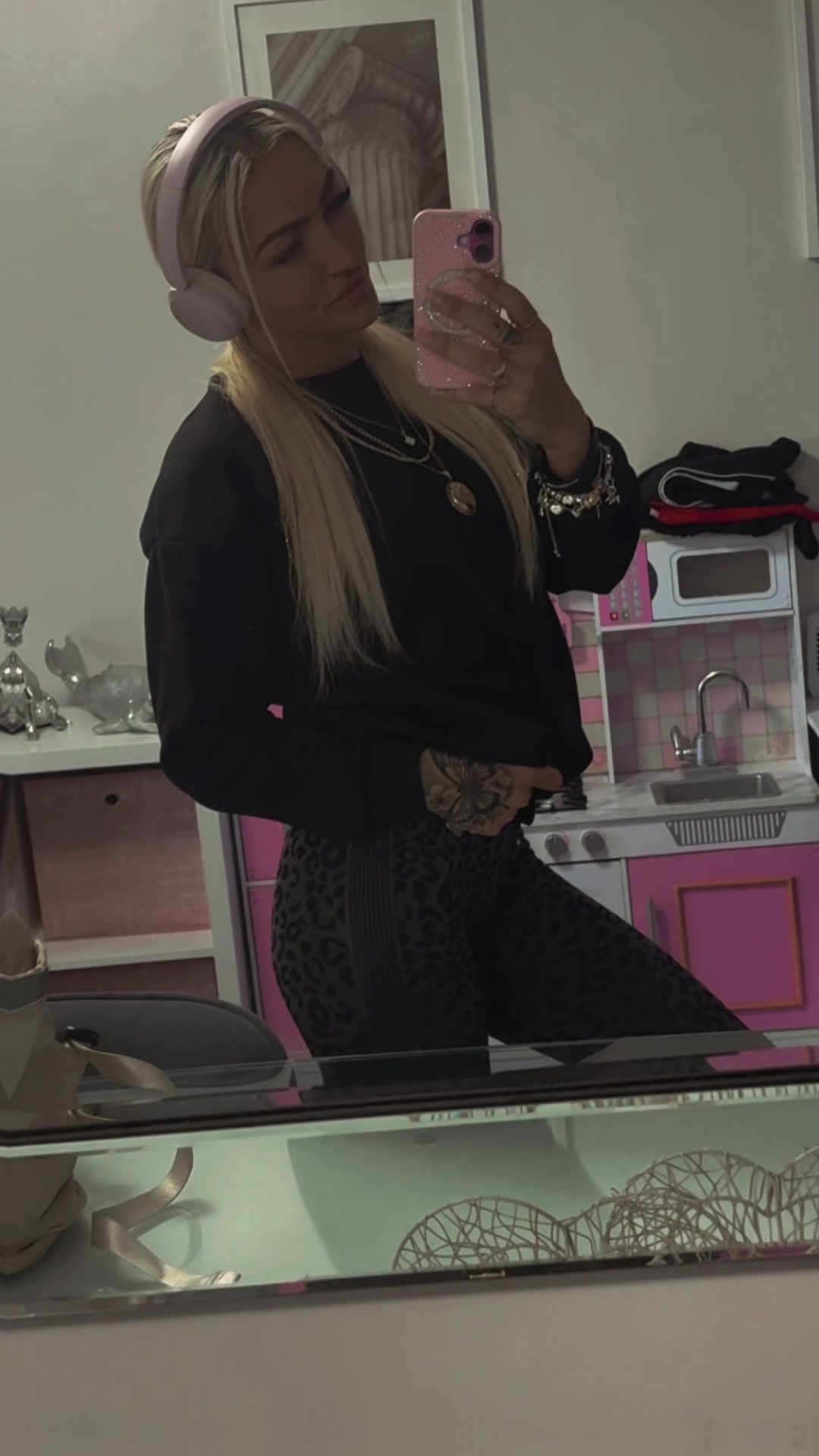 @sussiiiieeee89 that blonde 💋