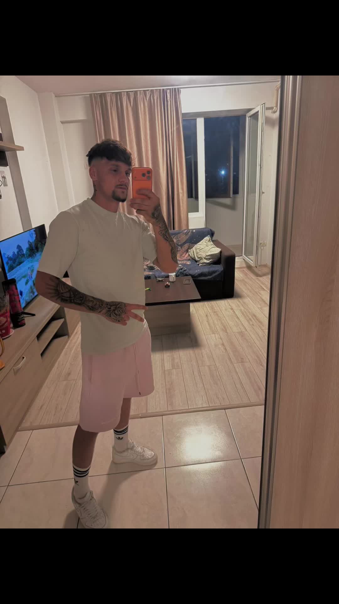 @Edy🦍