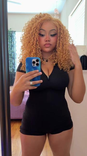 @theuniversegoddess