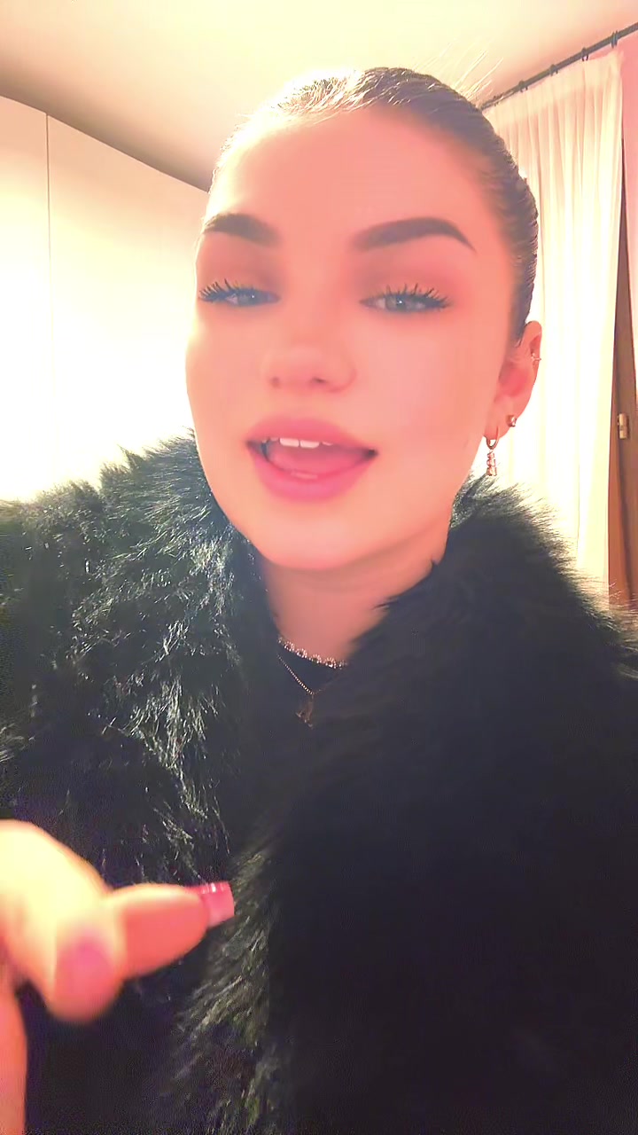 @𝑚𝑎𝑟𝑡𝑖𝑛𝑎