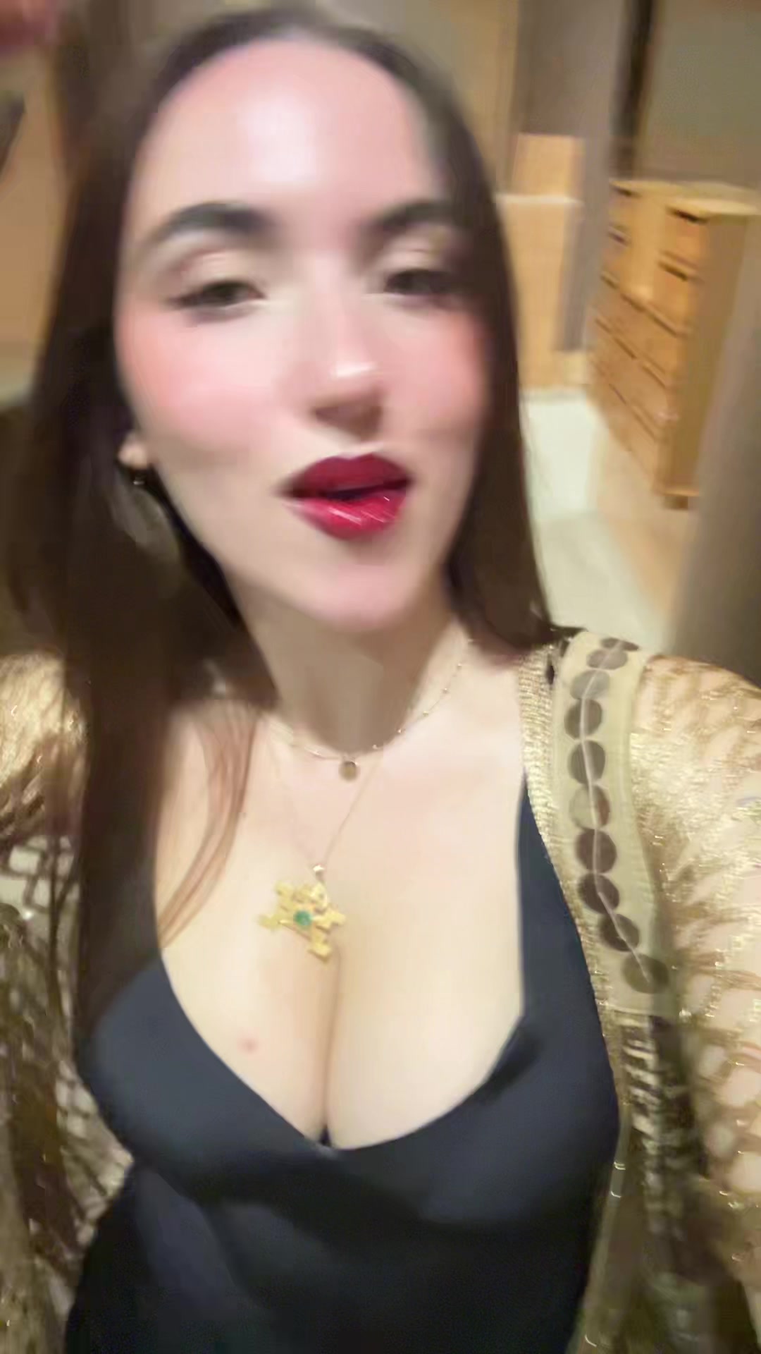 @• Vega •