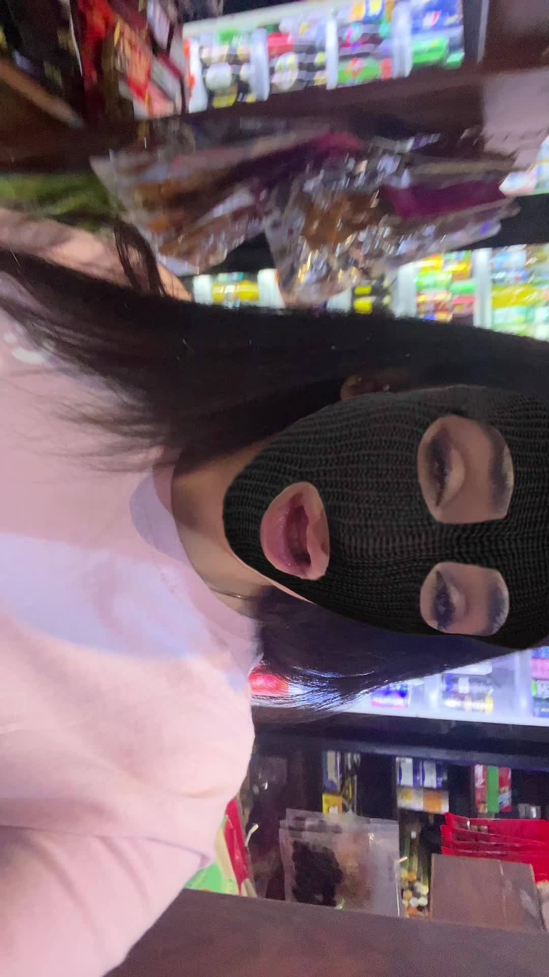 @👧🏻
