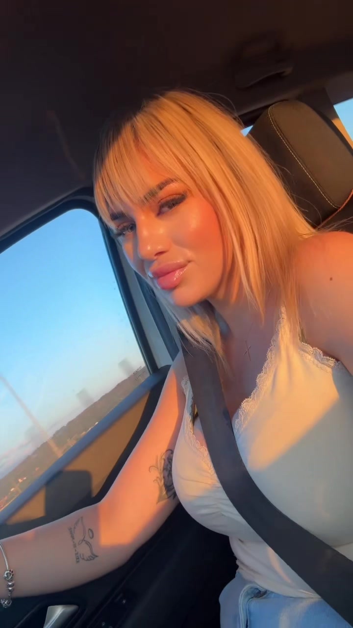 @larisabmariaa