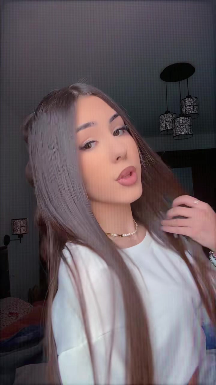@𝑪𝒍𝒂𝒖𝒅𝒊𝒂🐻&zwj;❄️🤍