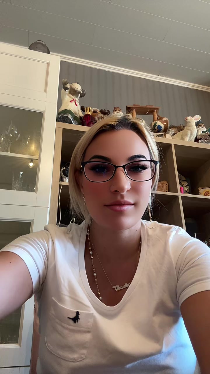 @Claudia dragota