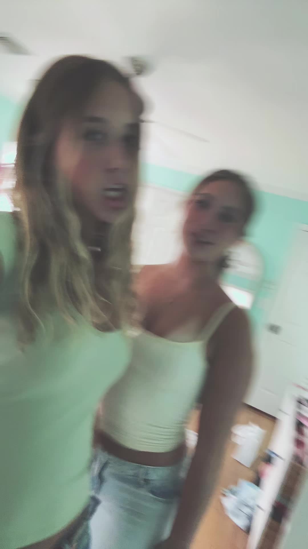 @Victoria
