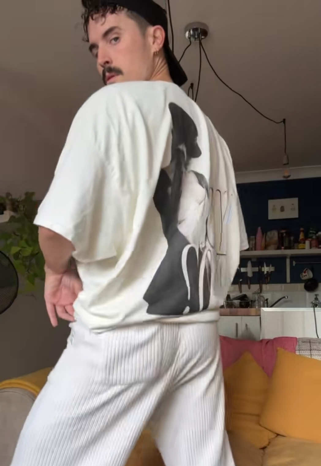 @tom_aspaul
