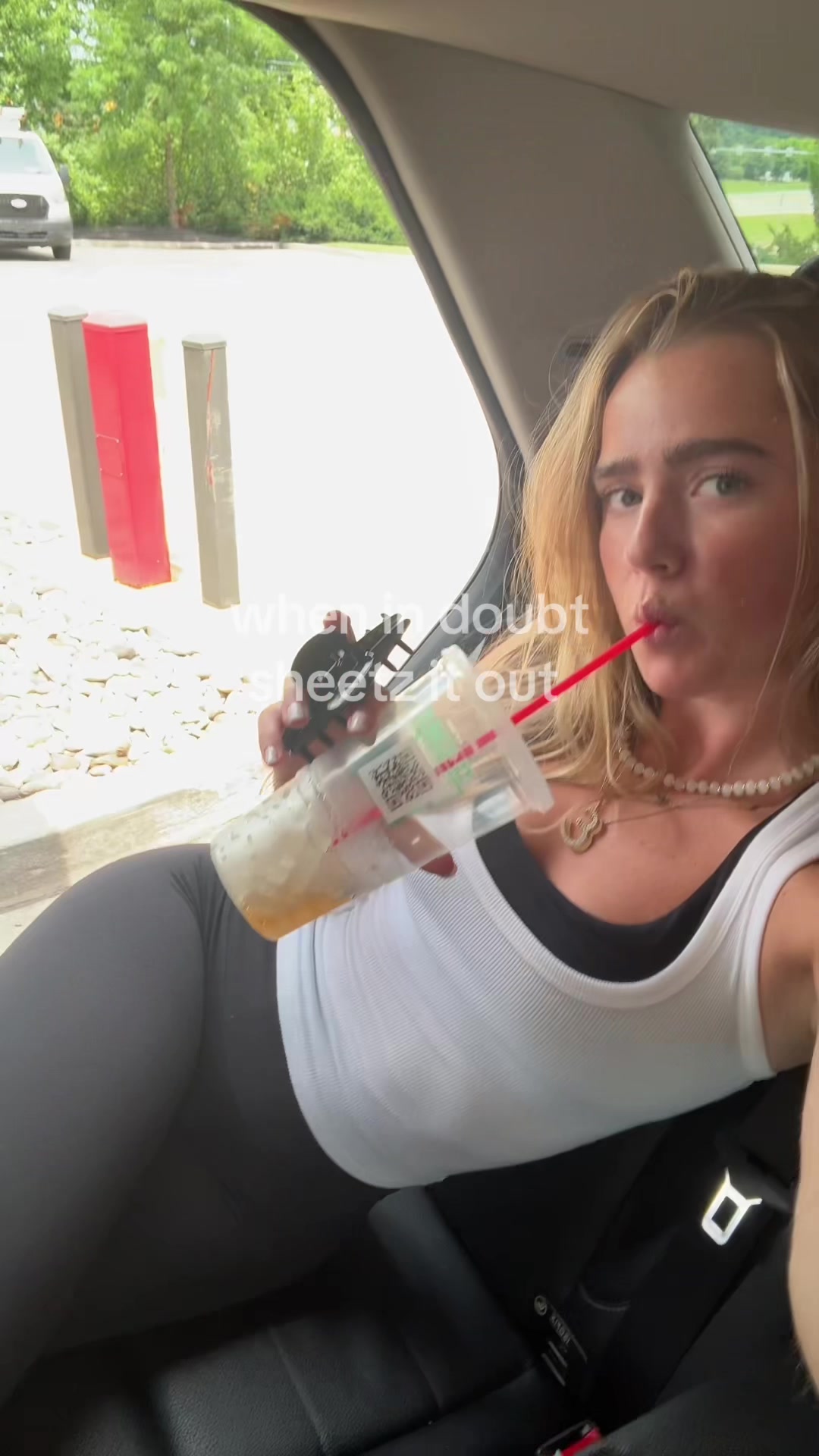 @ellie k