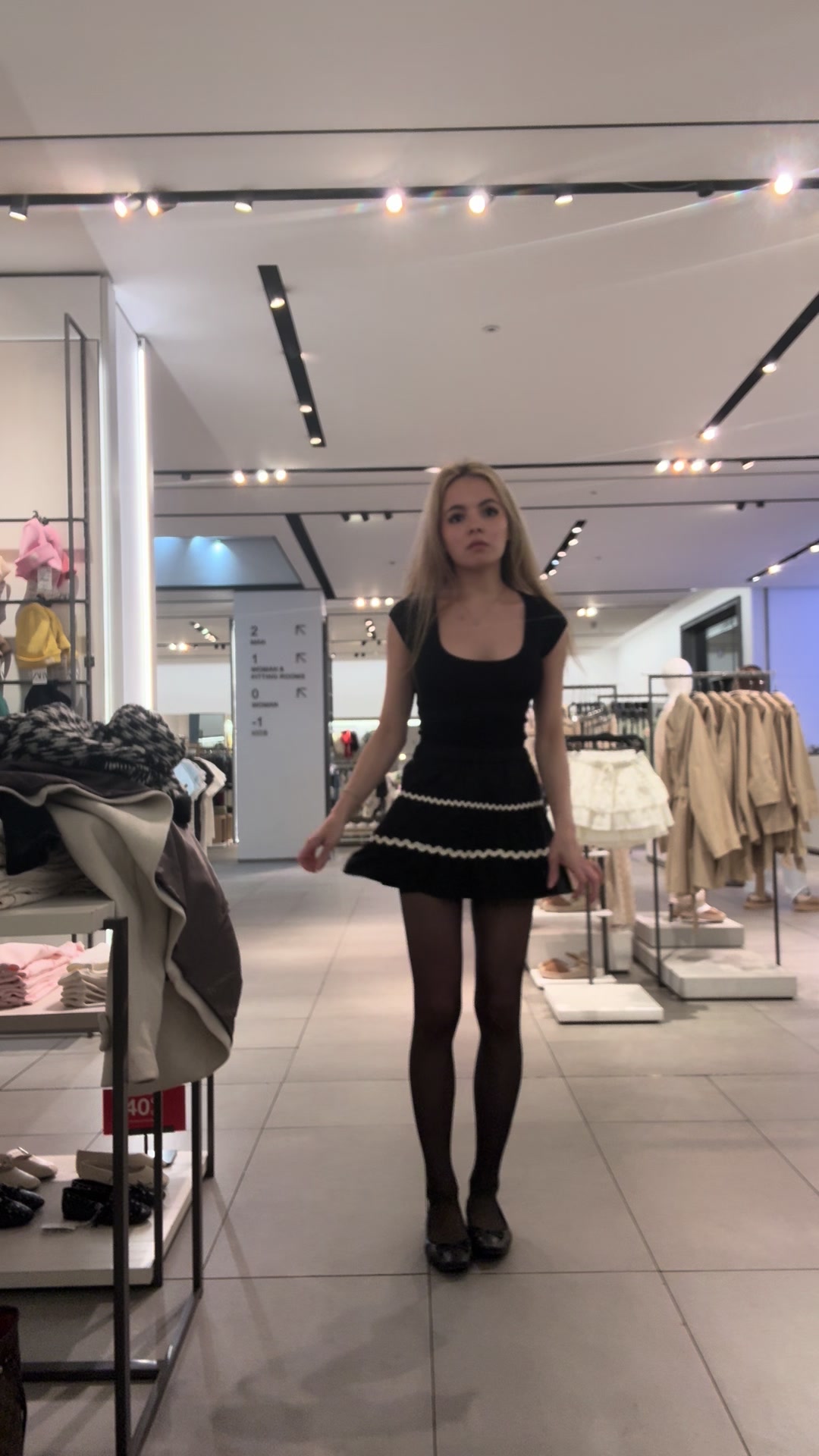 @NicoleElizabethA