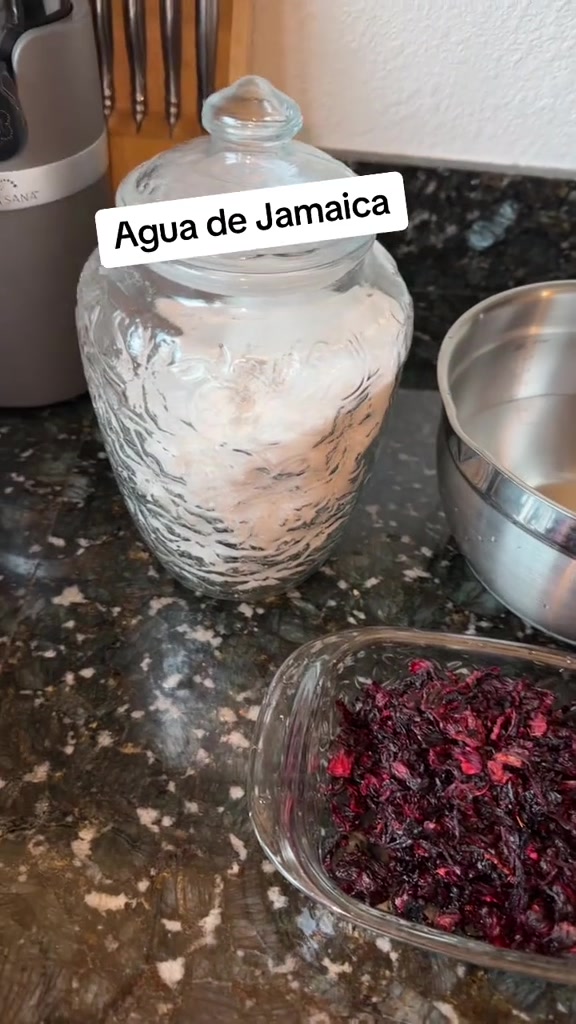 @Mónica Pérez