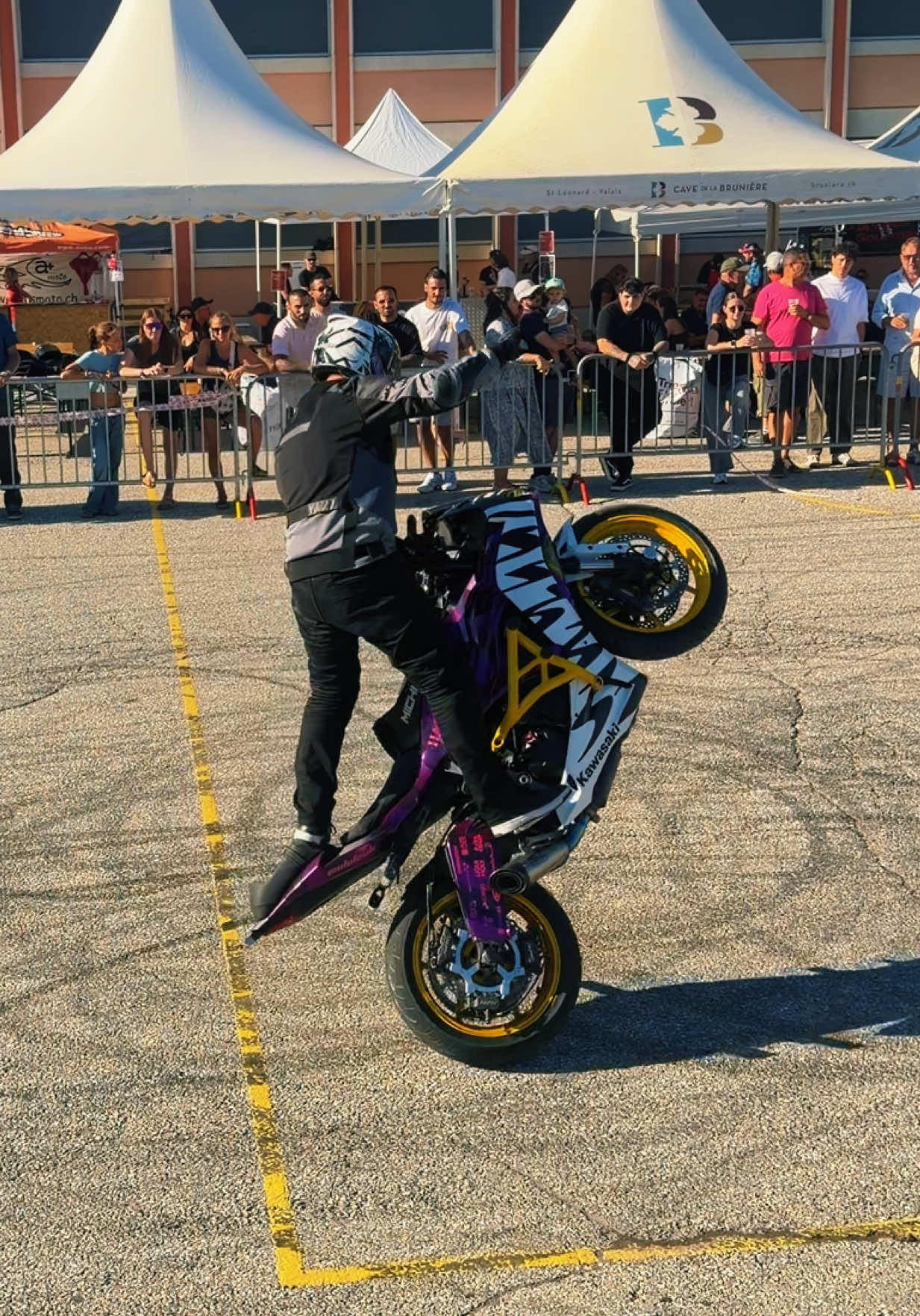 @Michi_stuntrider