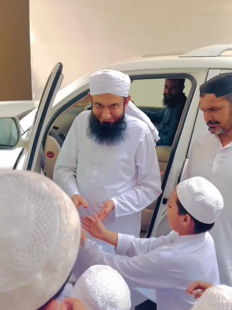 @Tariq Jamil | AJ Official