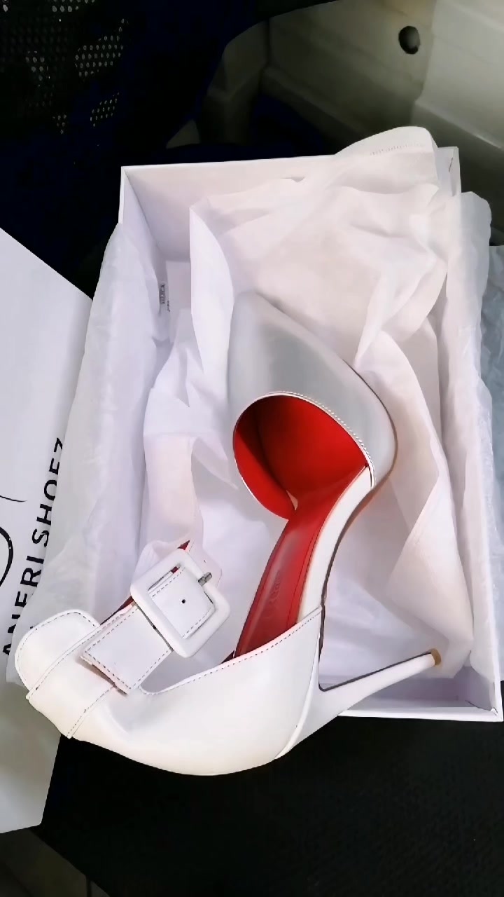 @ANERI SHOEZ