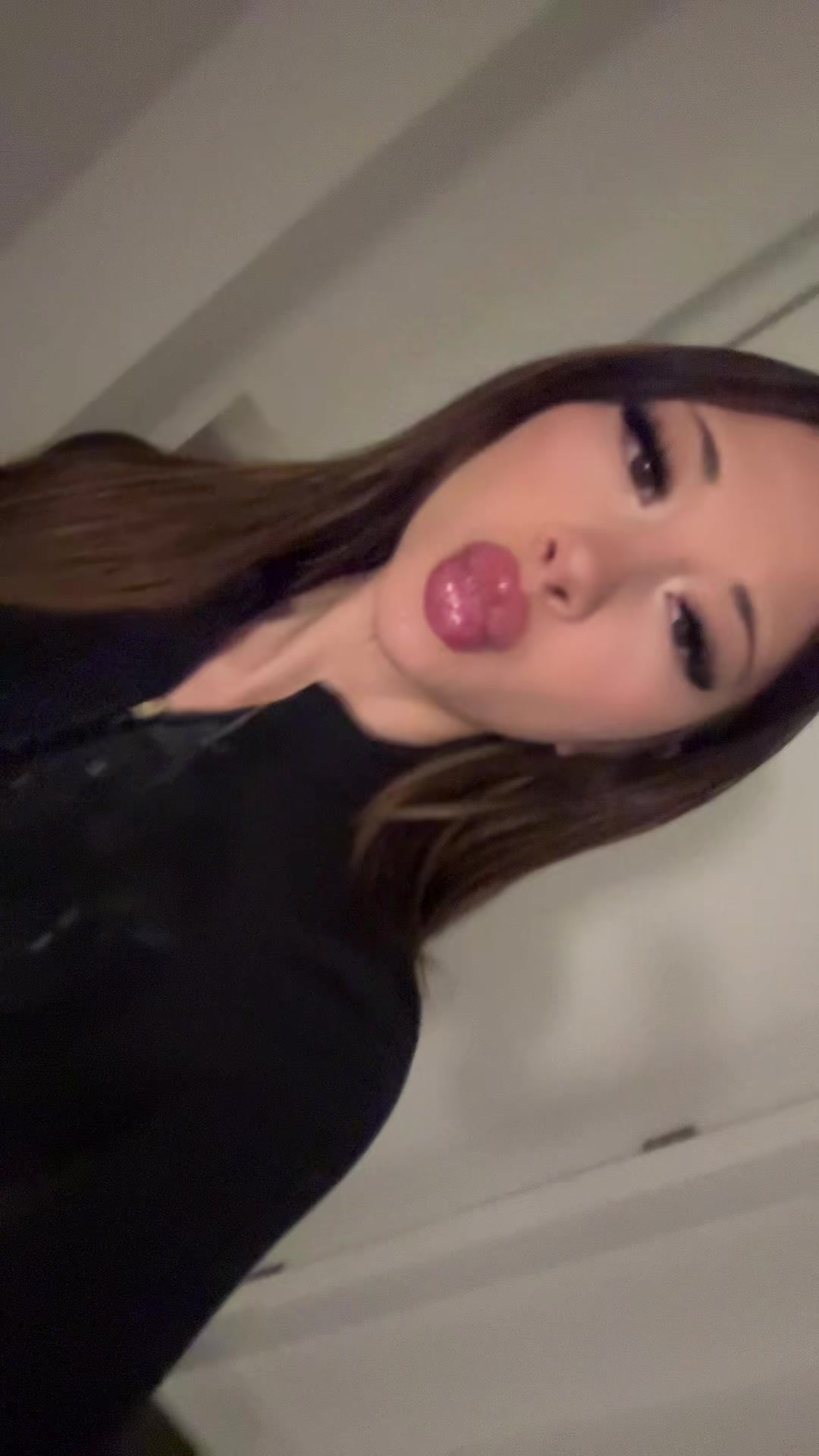 @anni