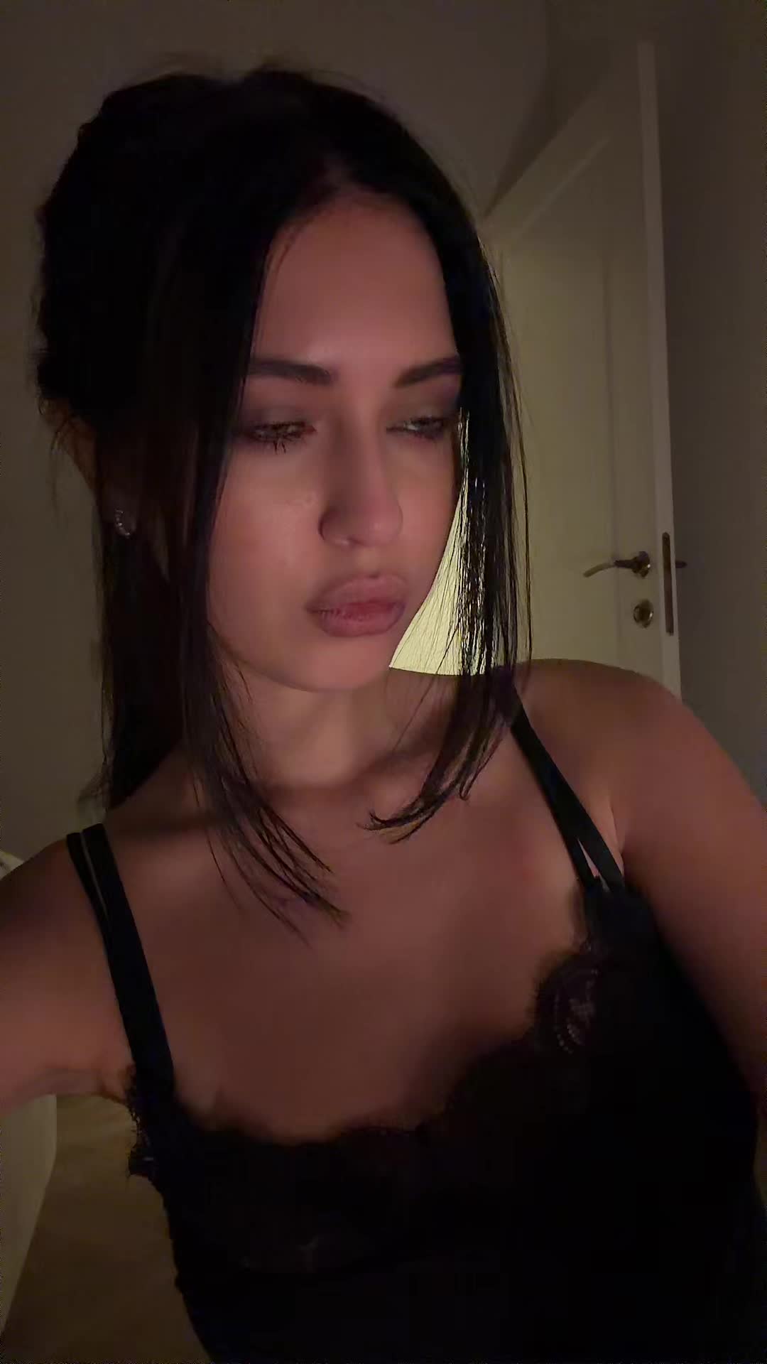 @Milania