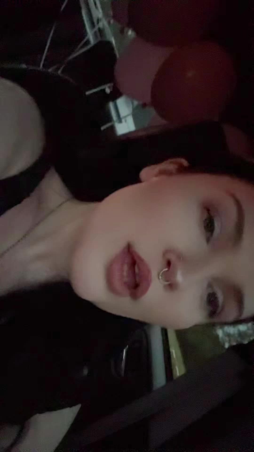 @ℒℯ𝓍 𝒸 🖤
