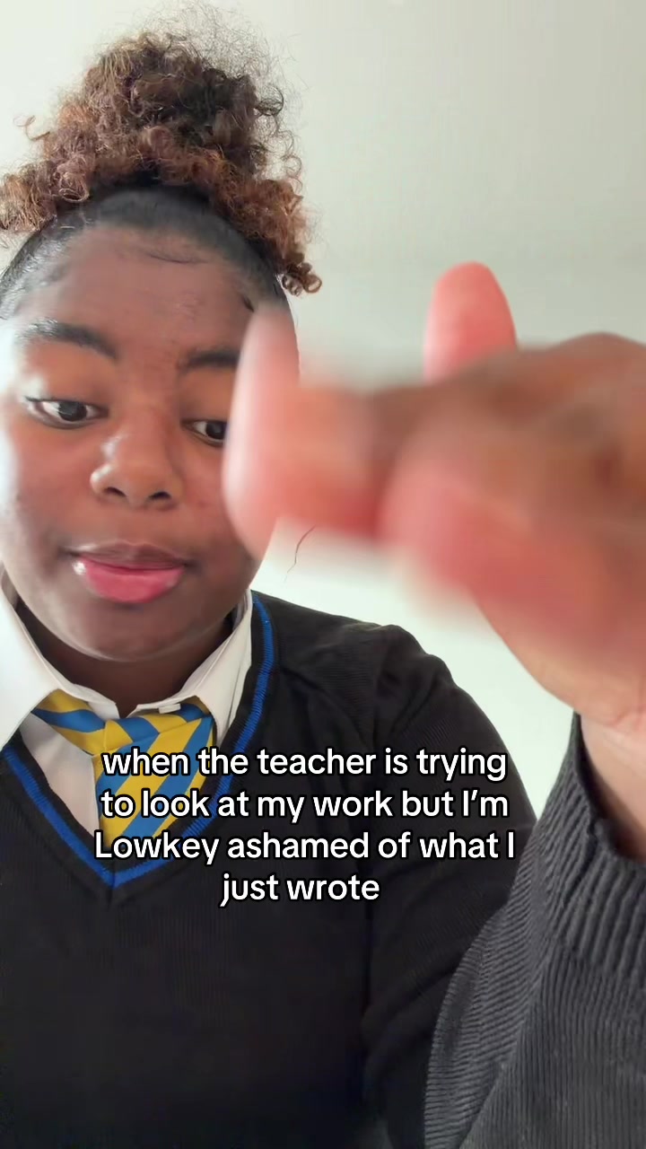 @𝐤𝐢𝐚𝐫𝐚˘୨୧