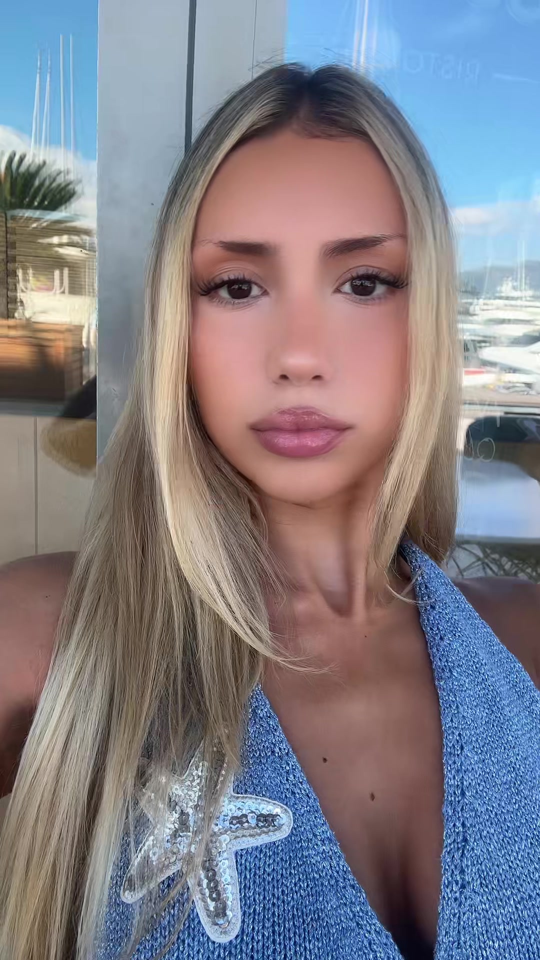 @T
