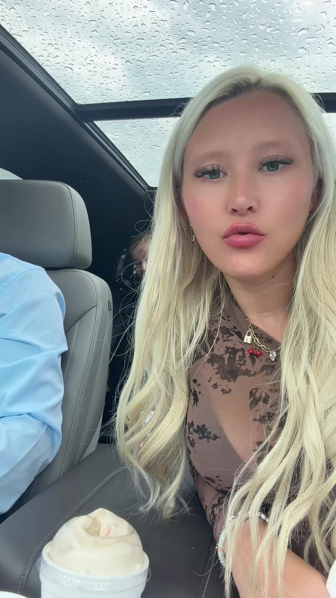 @Christian Nicole 💋