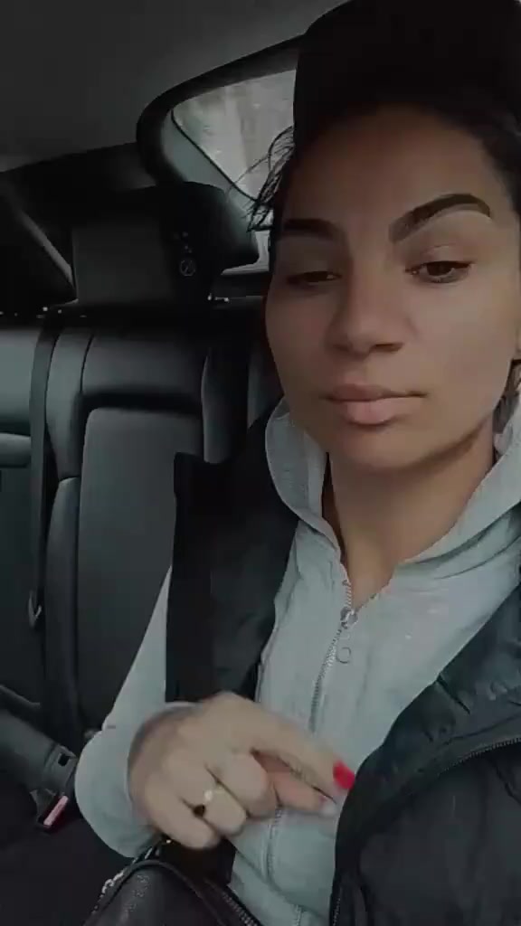 @Andreea Simon