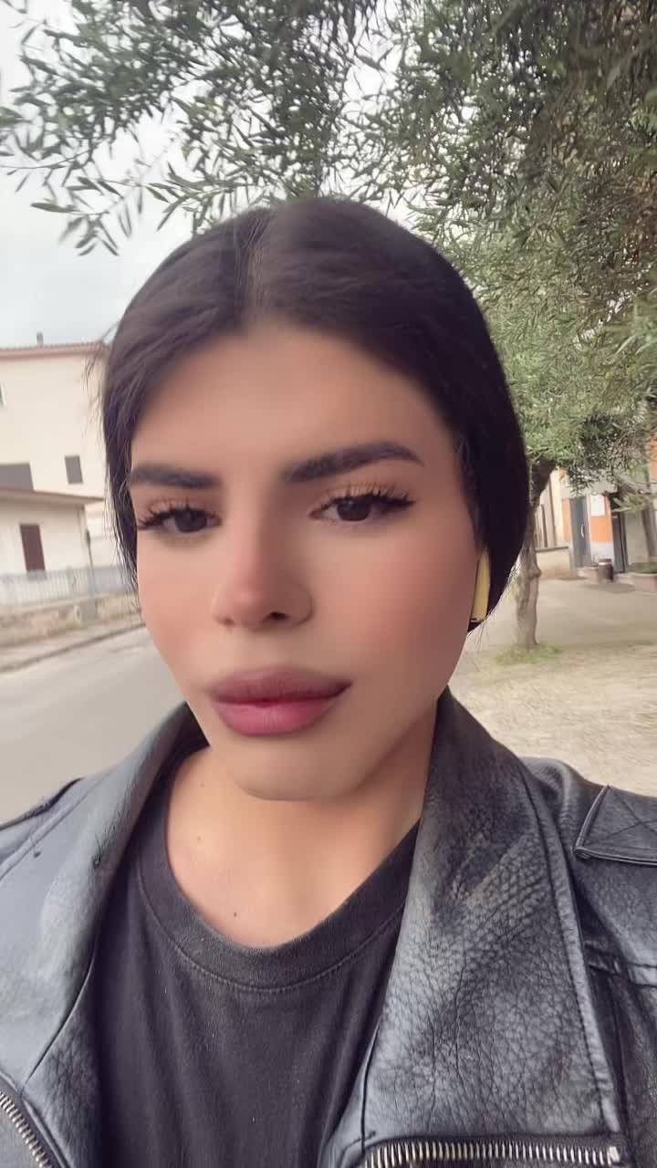 @veronica_queen