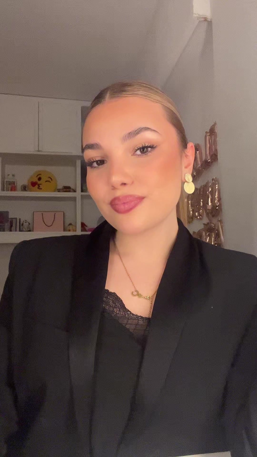 @𝒄𝒓𝒊𝒔𝒕𝒊𝒏𝒂
