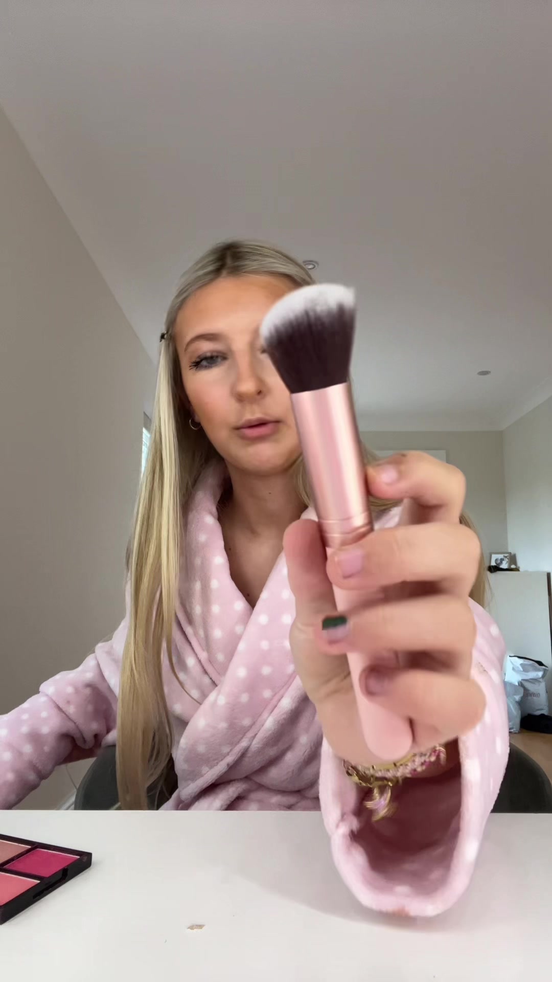 @𝐞𝐥𝐥𝐚 𝐣𝐚𝐝𝐞