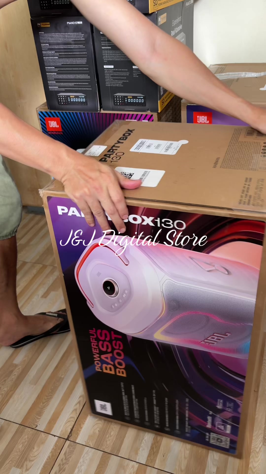 @J&J Digital Store