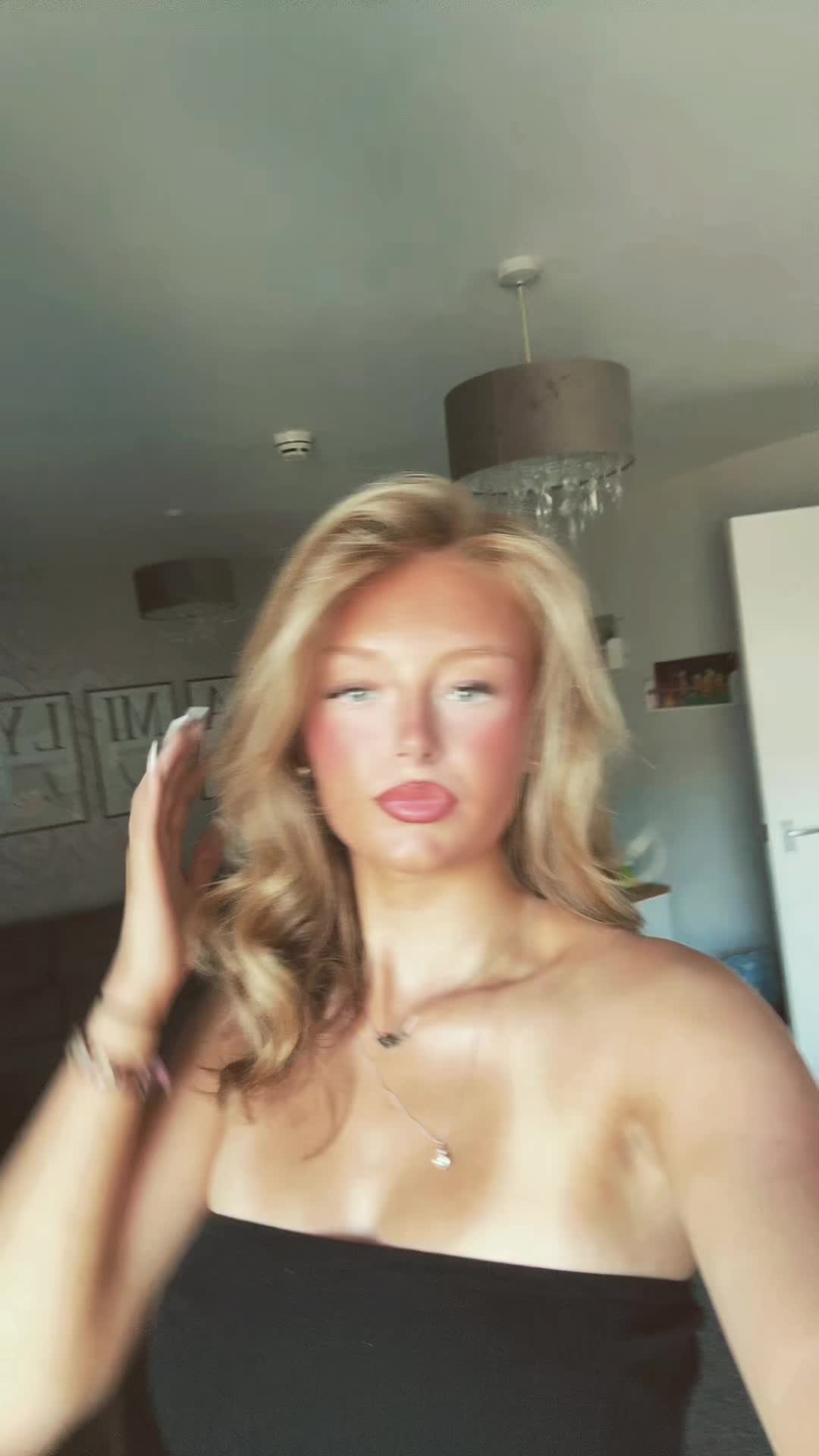 @hollylee