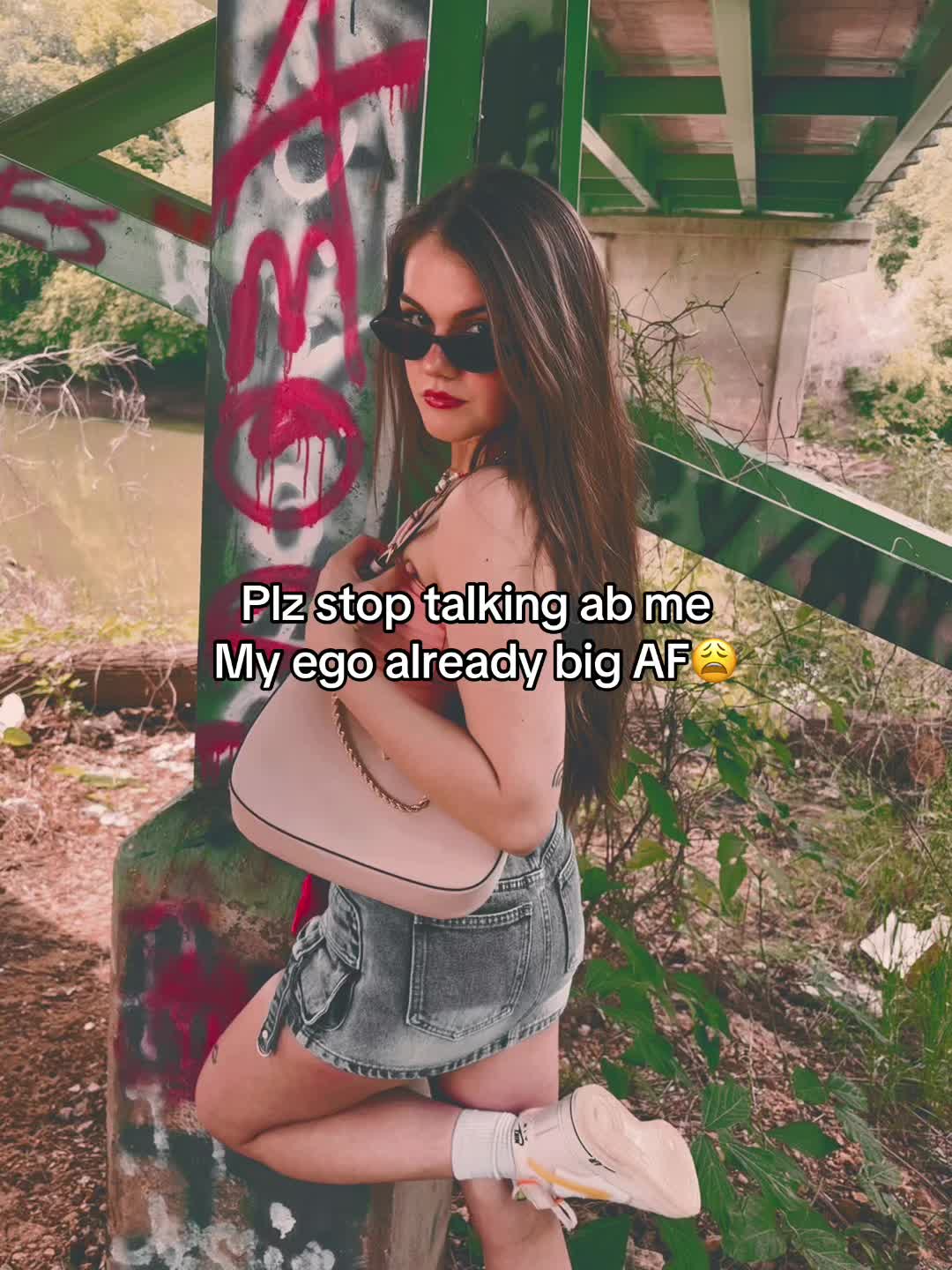 @menaceinpink